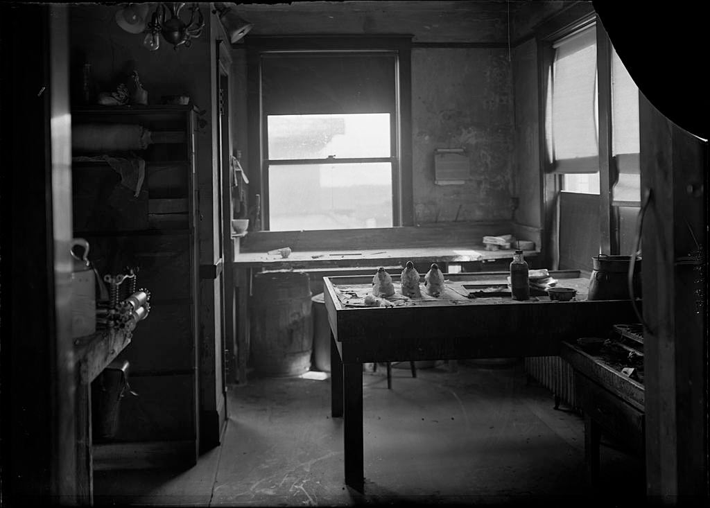 #52 Casting desk at Modelling Shop. Chicago, 1913.