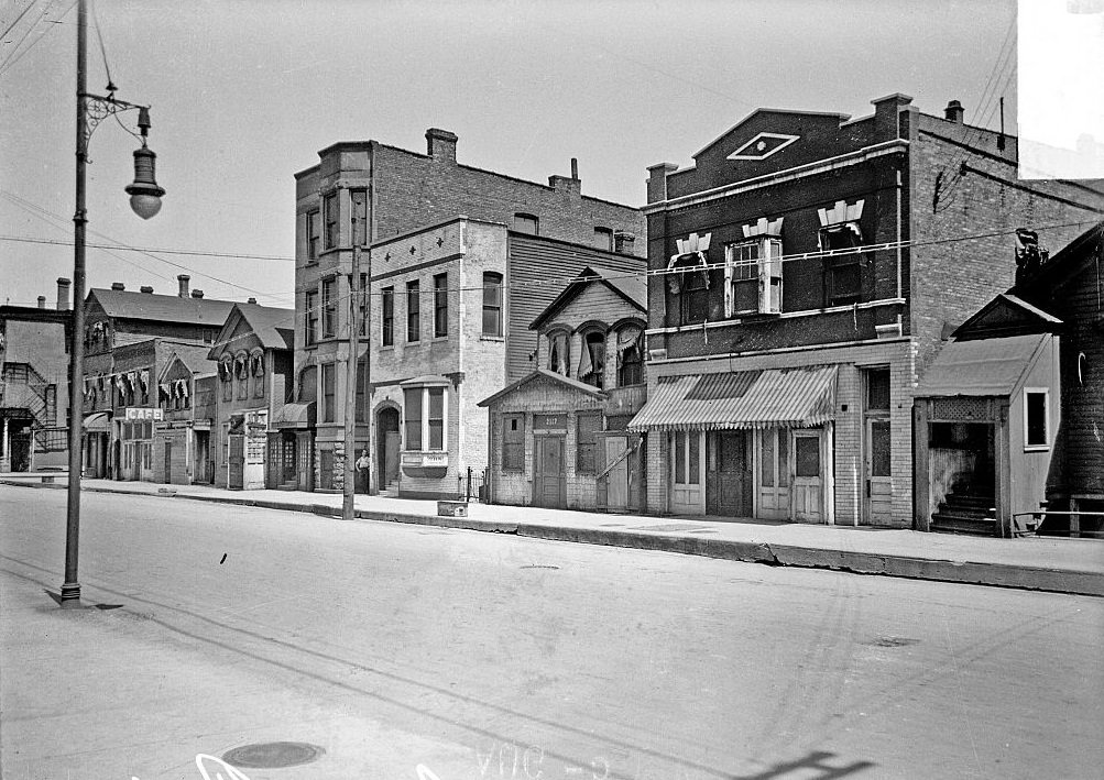#54 Houses on Federal Street, in the Levee District, Chicago, 1914.