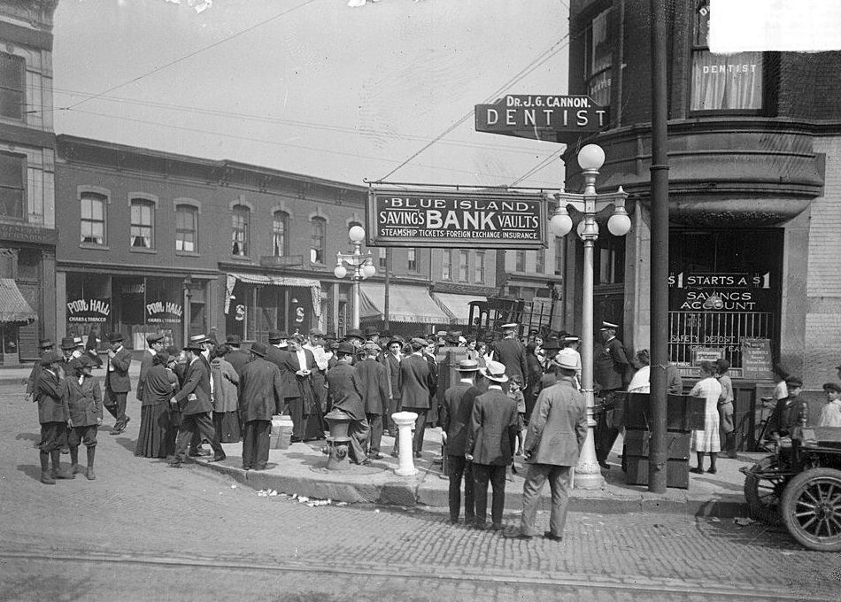 #61 Blue Island Savings Bank at 1147 Blue Island Avenue, Chicago, 1915.