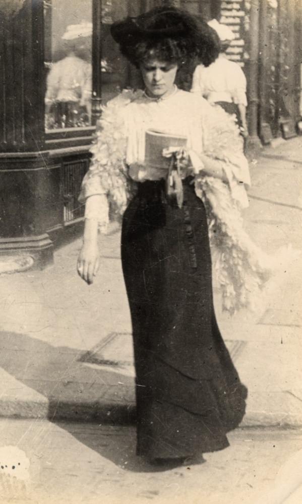 #1 Kensington Church Street. May 1906