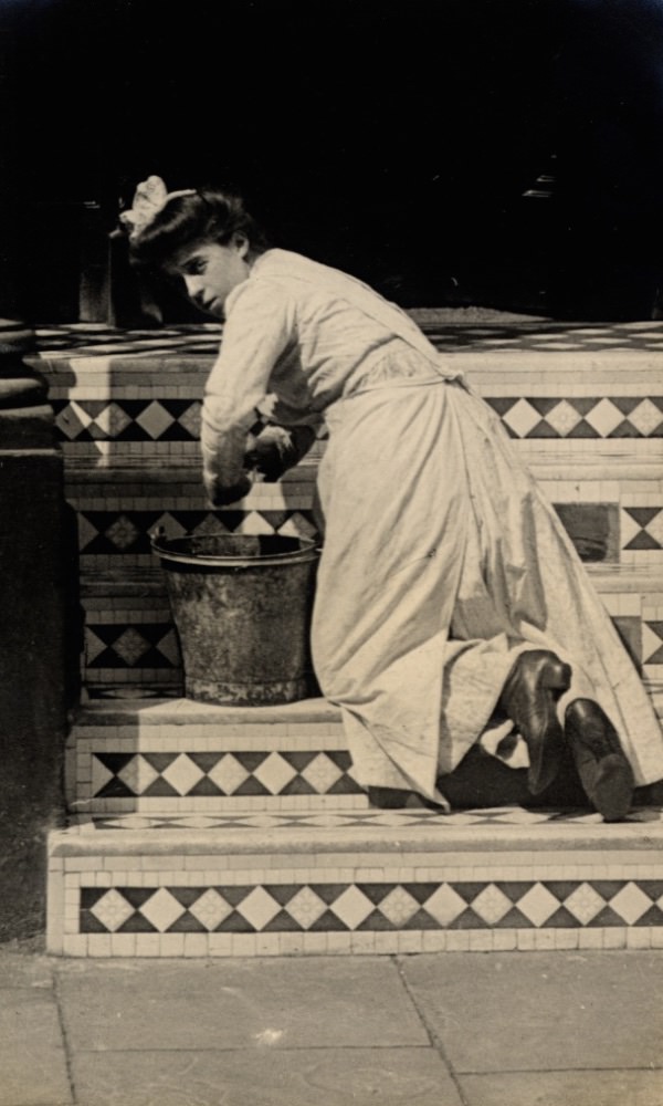 #16 Cheniston Gardens. June 26, 1906