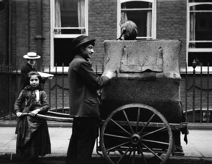 #51 Organ grinder and daughter, London, England, 1904