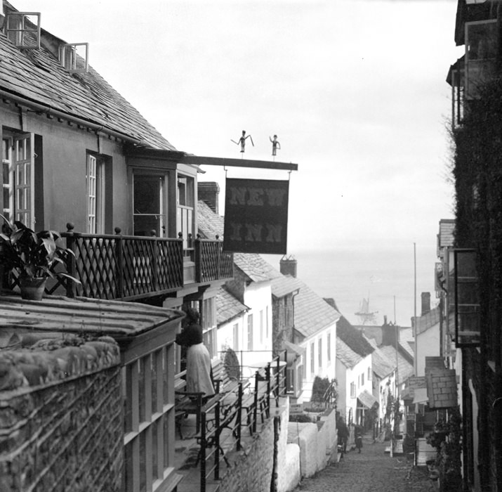 #28 New Inn, Clovelly, Devon, 1904