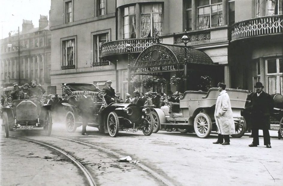 #50 The Motor Club ‘s Inaugural Run to Brighton, Outside the Royal York Hotel, Brighton, 1907.