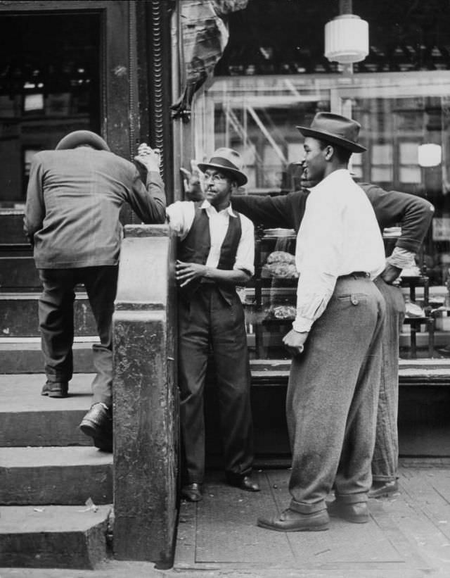 #7 Arm wrestling, 1940.