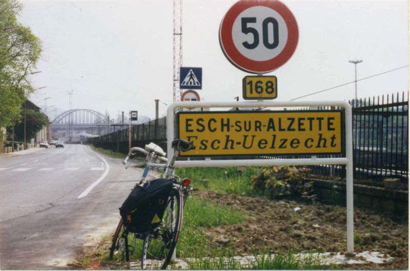 #33 Esch-sur-Alzette, Esch-Uelzecht, railway sidings. May 1995