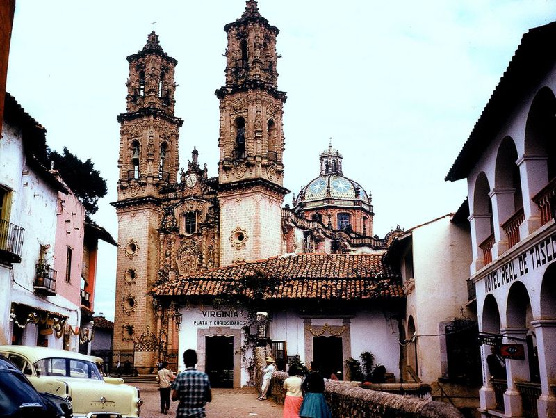 #12 Santa Prisca church, Taxco. December 1958