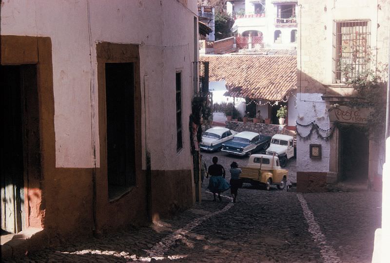 #48 Steep cobblestoned street, Taxco. December 1958