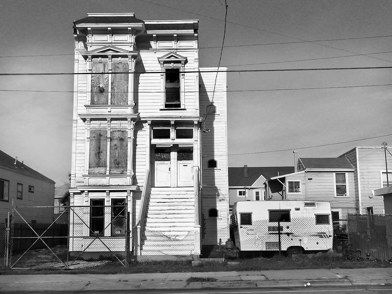 #18 Derelict victorian flats,1610 14th Street, Oakland, 1980s.