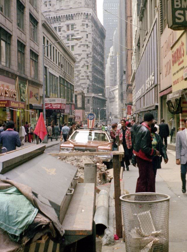#32 Nassau Street looking toward Wall Street, Lower Manhattan, 1976