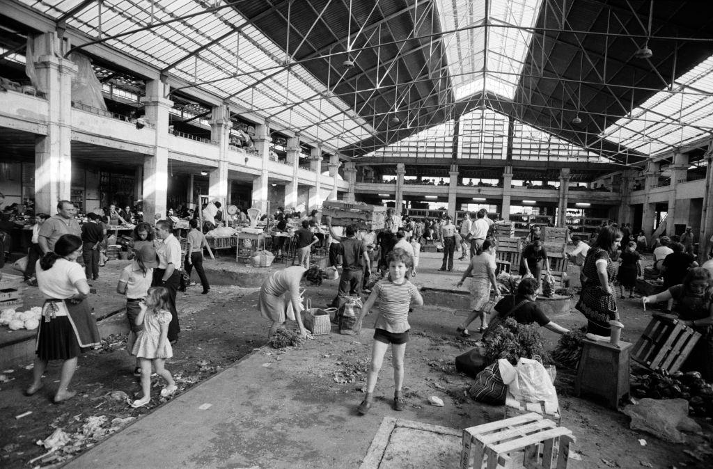 #46 Traders in the main Lisbon market after the failed right-wing coup attempt on August 27, 1974, Portugal.
