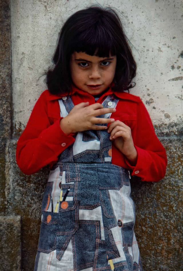 #18 Guarda. A shy little girl