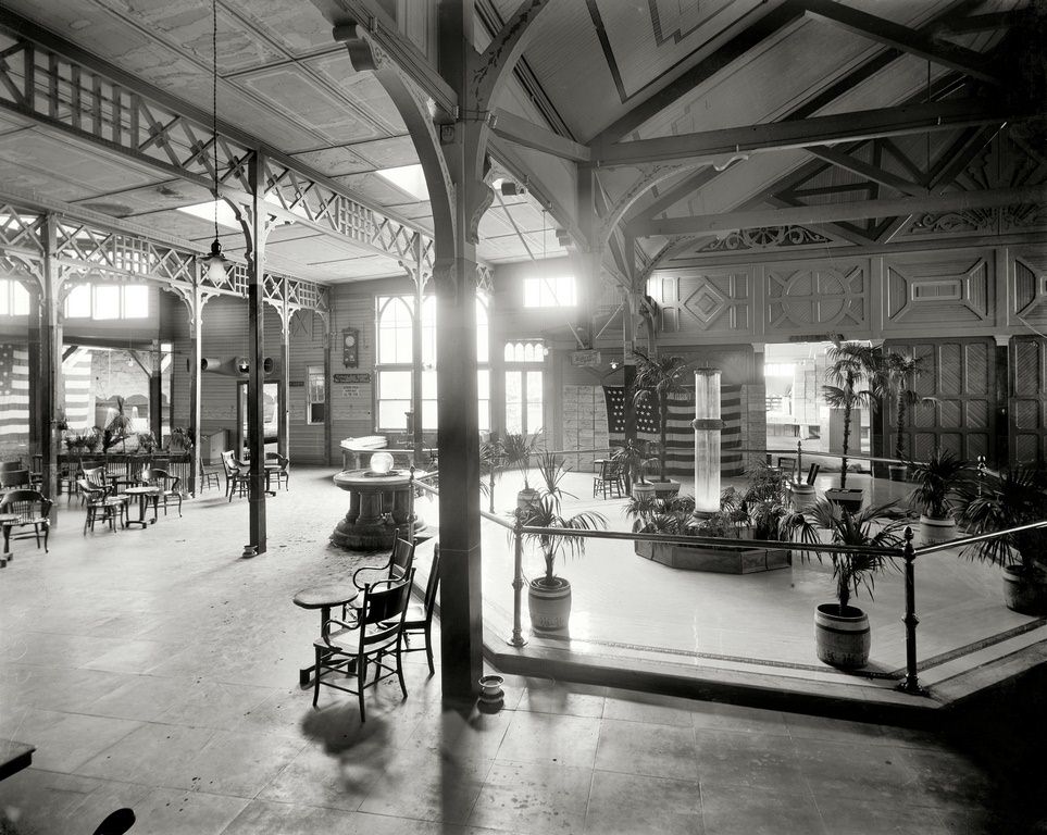#9 Atrium in the House of Pansa. Saratoga Springs, New York, circa 1901.
