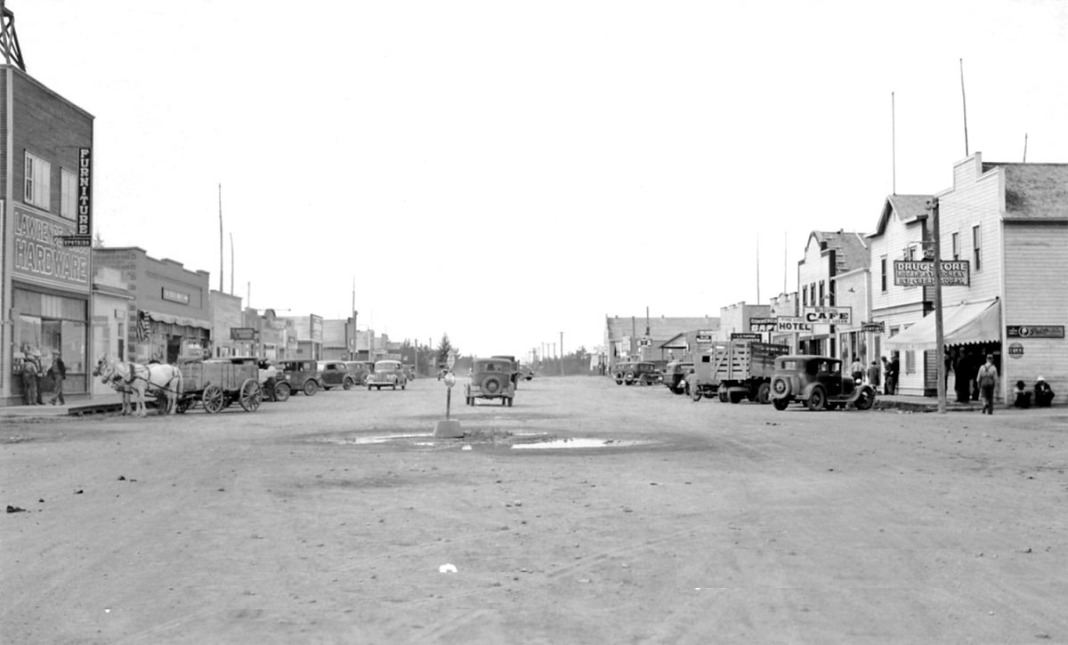 #20 1st Avenue looking south, Nipawin, Saskatchewan