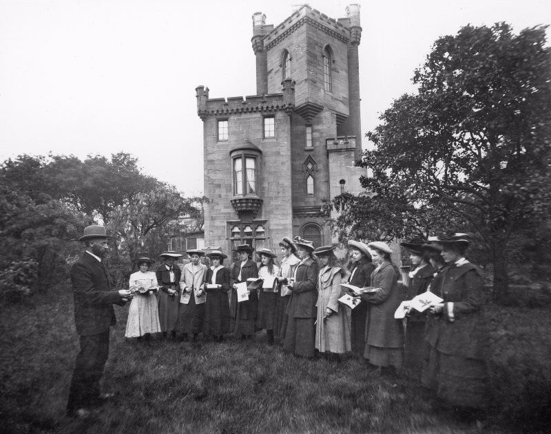 #11 Group outside St John the Baptist’s Church, Ayr, c.1906.