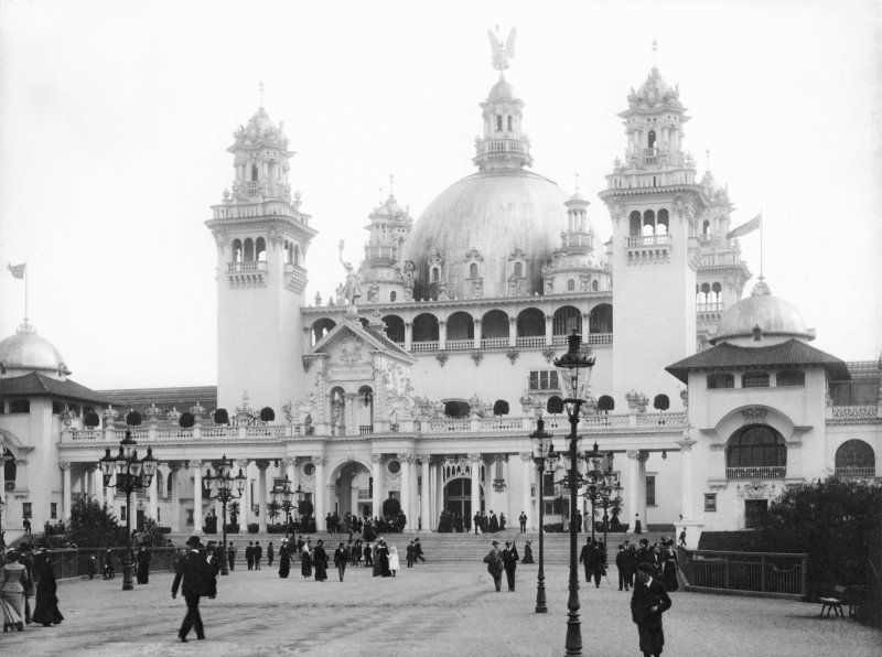 #21 Photograph of Industrial Hall building taken during the Glasgow International Exhibition in 1901.