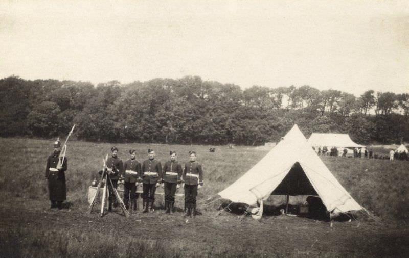 #60 Soldiers at ‘Camp at Kilcreggan, 1902.