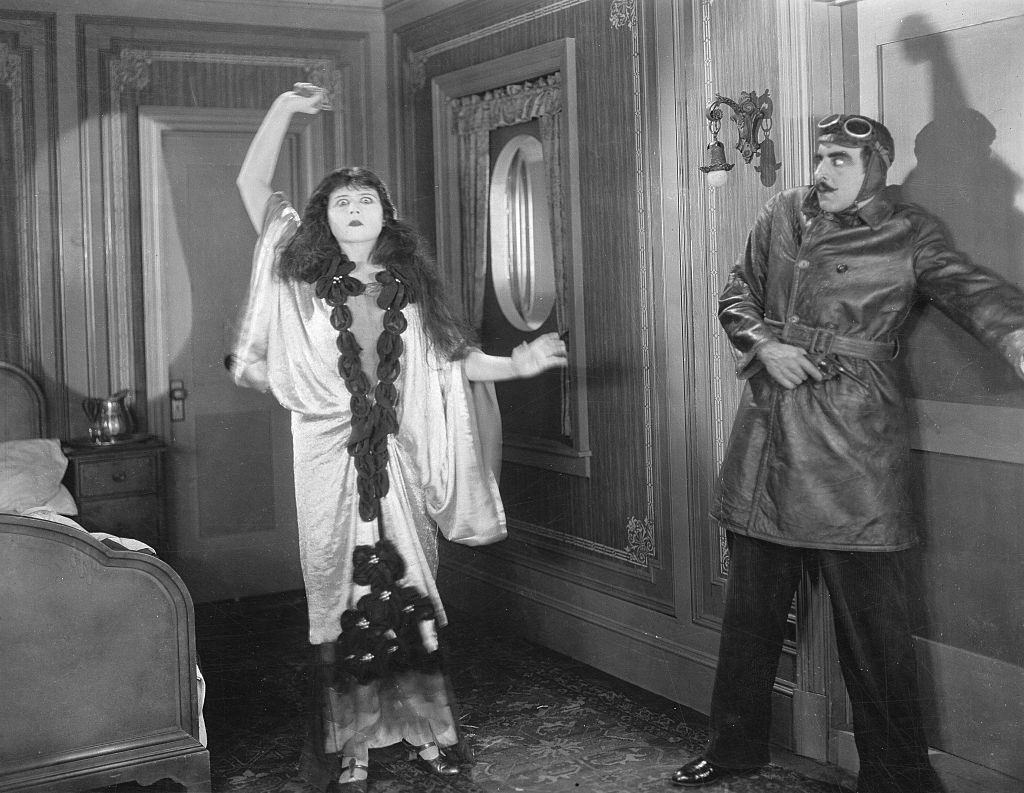 #18 Theda Bara in a scene of her last movie ‘Madame Mystery’, 1926.