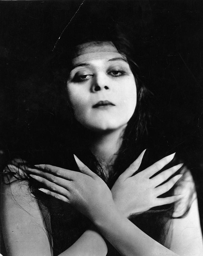 #22 Theda Bara sporting long finger-nails, 1920.