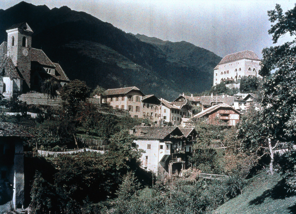 #27 Stilvie Pass, Italy.c. 1930