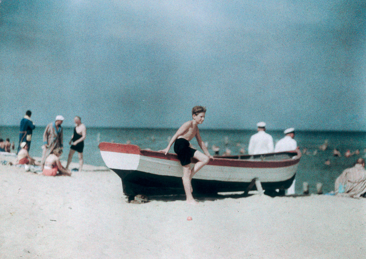 #30 Heinz on the beach.c. 1929