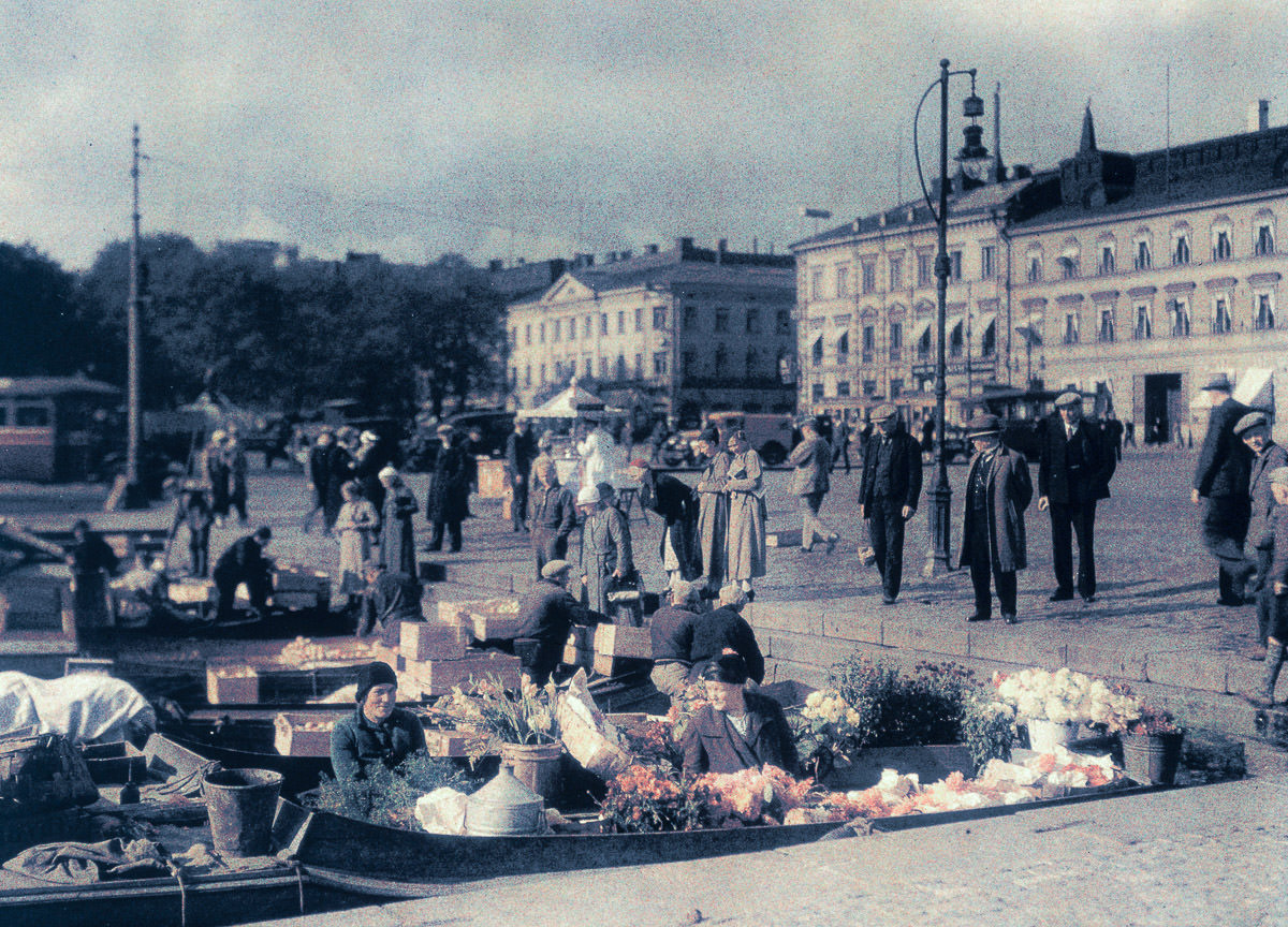 #38 Quay market, Finland.c. 1934