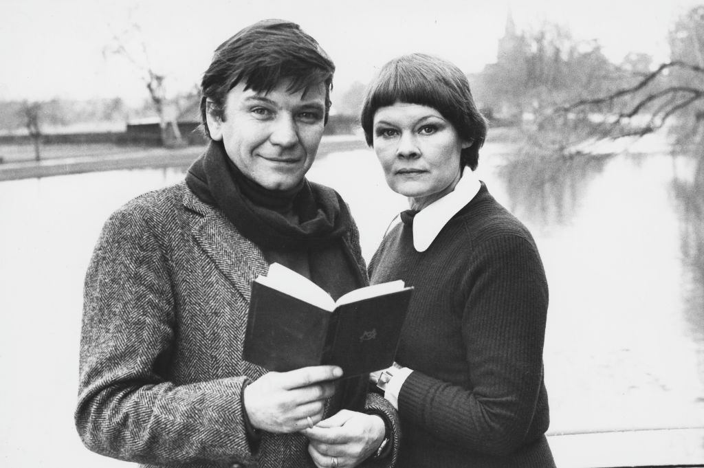 #33 Judi Dench with Michael Williams standing next to a river, January 27th 1977.