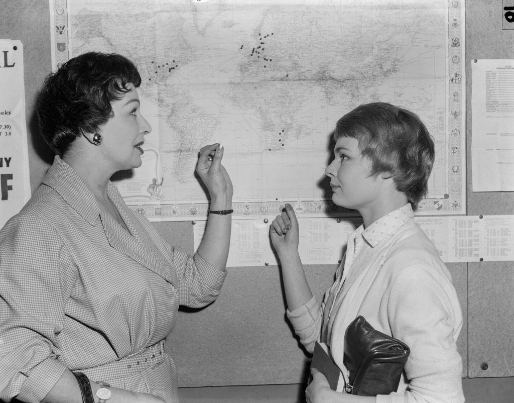 #8 Judi Dench with actress Margaret Courtenay, 1959.