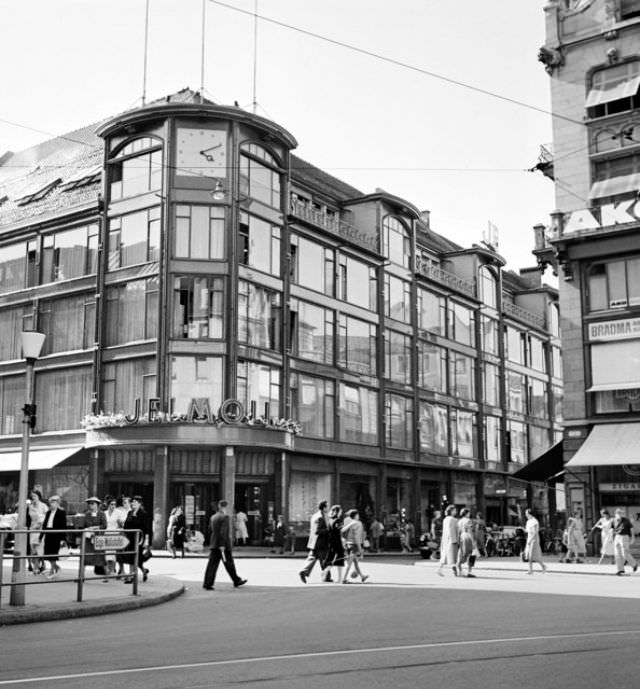 #6 Jelmoli department store, Zürich, 1952