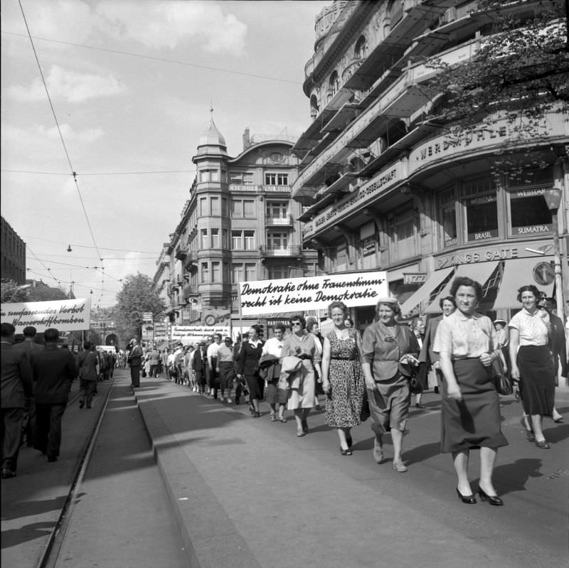 #8 Bahnhofstrasse corner Uraniastrasse, today Modissa House, Zürich, 1956