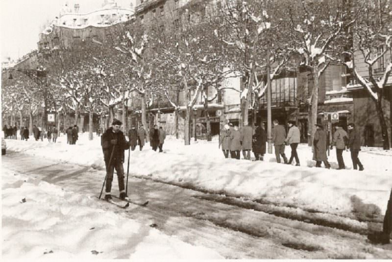#33 Passeig de Gracia Avenue , Barcelona 1962