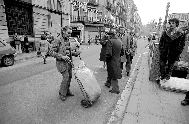 #24 In front of the exit of the metro liceo. Rambles, Barcelona 1979