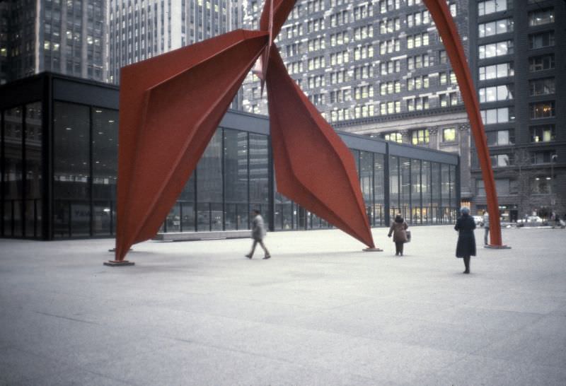 #25 Calder sculpture, Chicago Federal Center, 1973