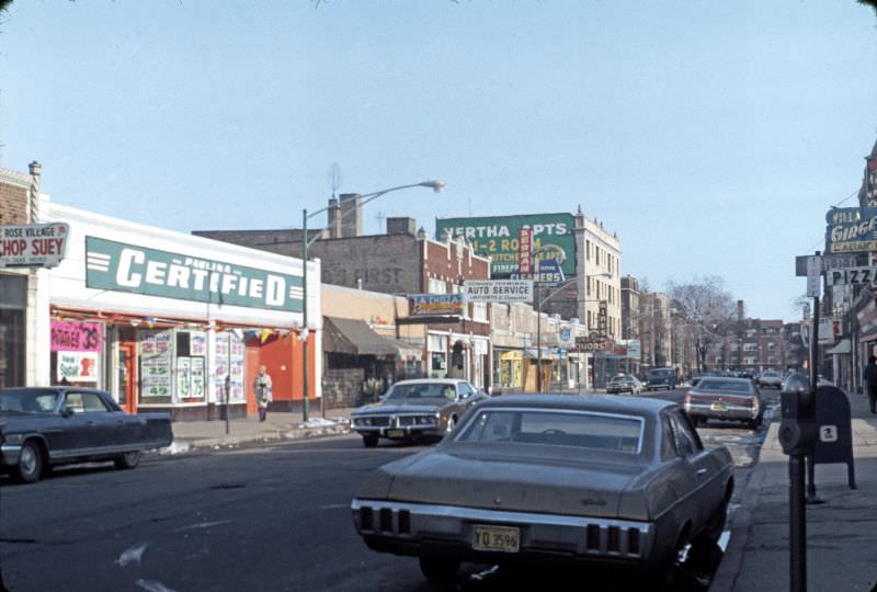 #53 North Paulina Street just north of Howard Street, 1975