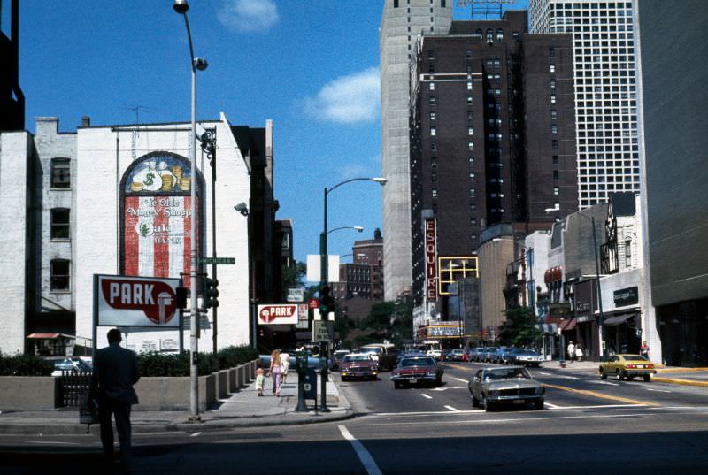 #39 East Oak Street from North Michigan Avenue, 1976