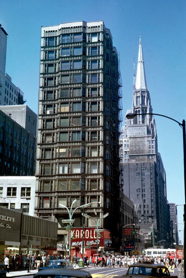 #20 Reliance building, 1977