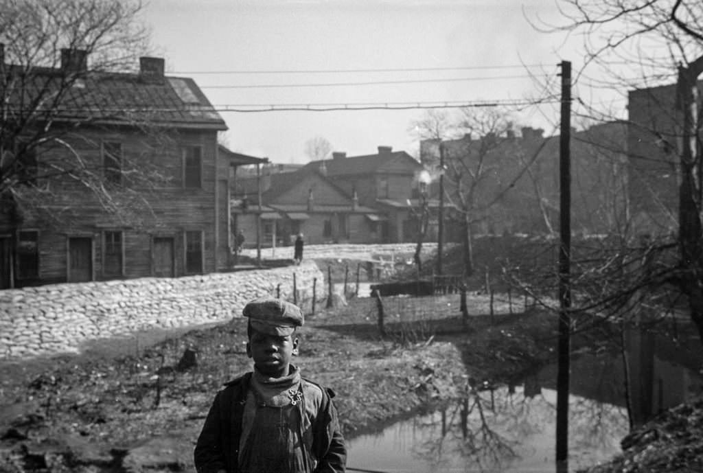 #12 Memphis, Tennessee during the flood. 1937.
