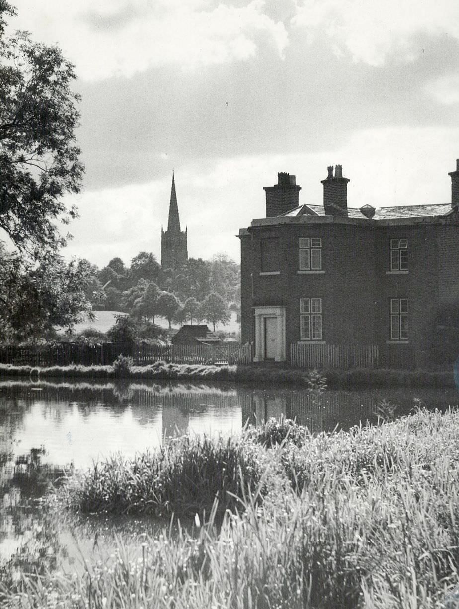 #10 Parish church in Kings Norton, in 1960.