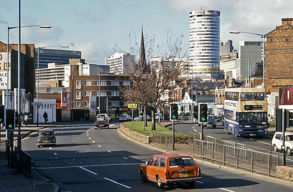#8 View towards the city centre from High Street, Deritend on 8th November 1986.