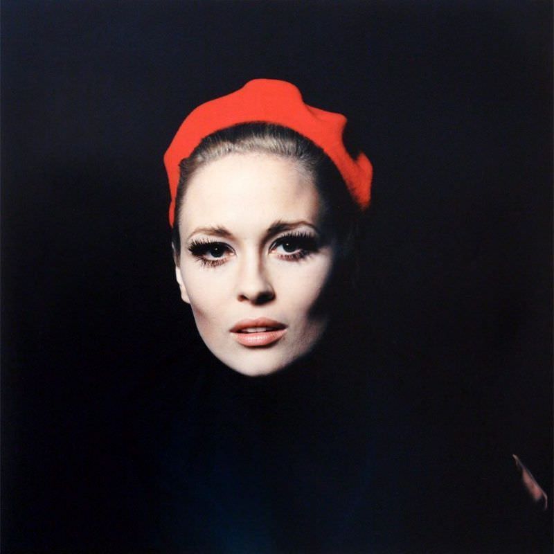 #28 Faye Dunaway, 1966