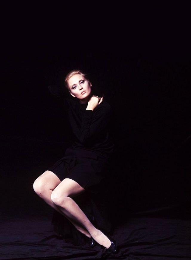 #29 Faye Dunaway, 1966