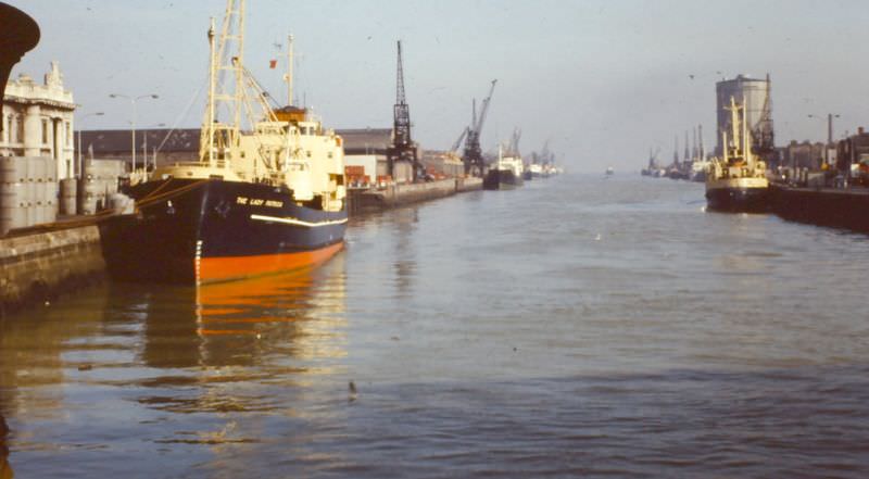 #10 Guinness ships Dublin, 1969