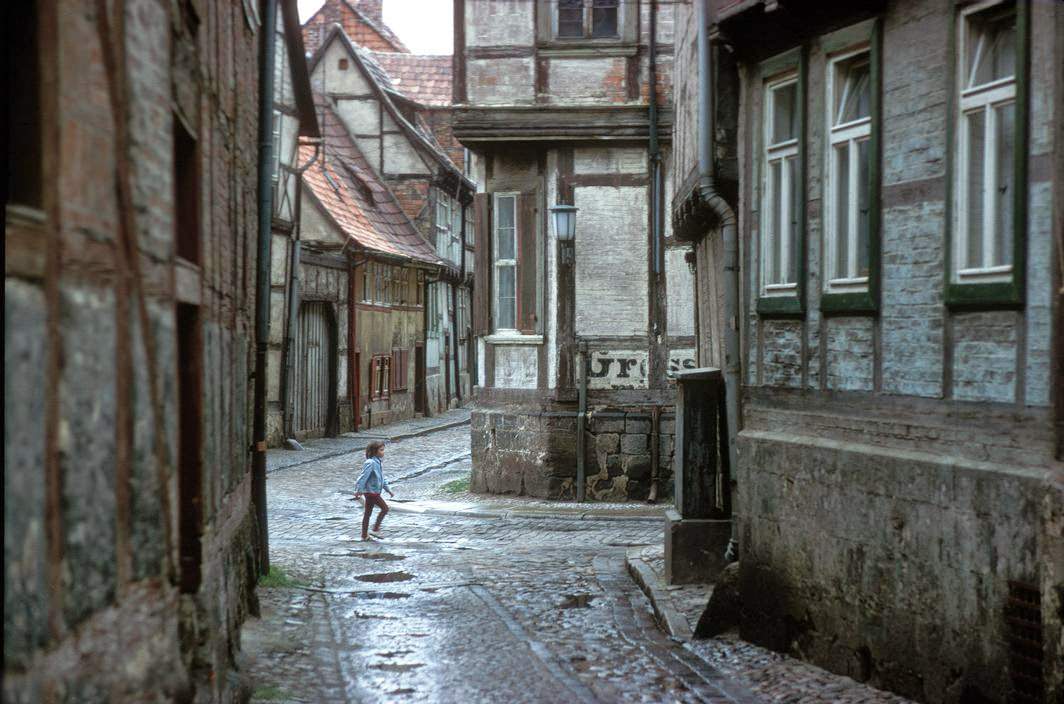 #48 Framework houses and cobblestone roads in an old town in the Harz mountains. Quedlinburg, 1974