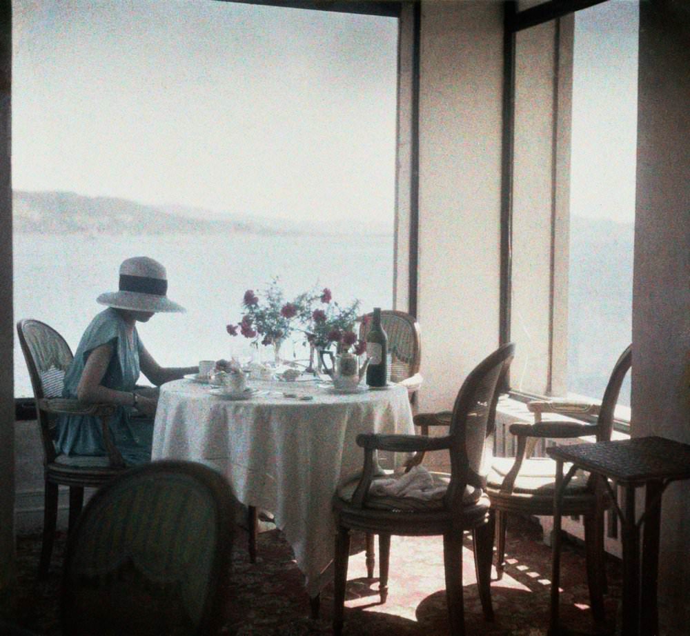 #17 Breakfast at the lake