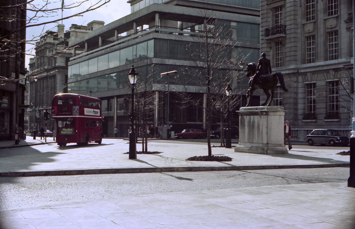 #7 junction of Cockspur Street and Pall Mall. 19th April 1975