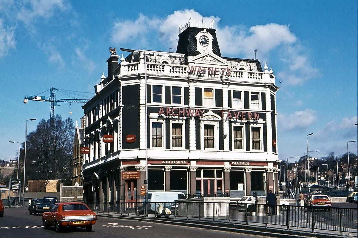 #3 The Archway Tavern, April 1976
