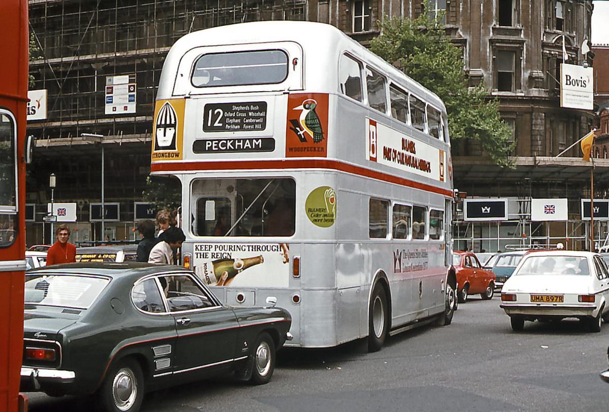 #21 Silver Jubilee Bus Trafalgar Square on 6th June 1977