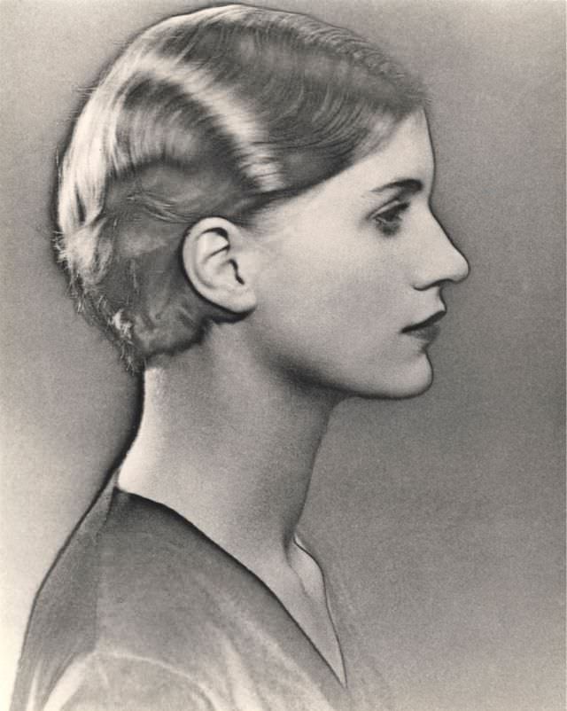 #13 Solarized portrait of Lee Miller, circa 1930
