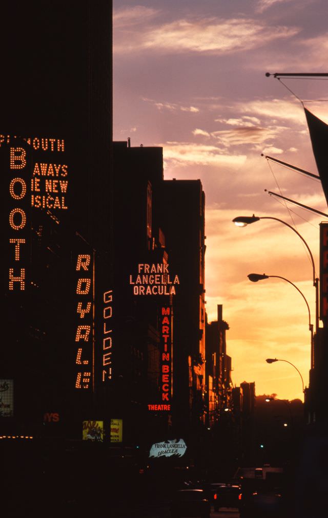 #9 Sunset in Midtown Manhattan, Manhattan, 1978