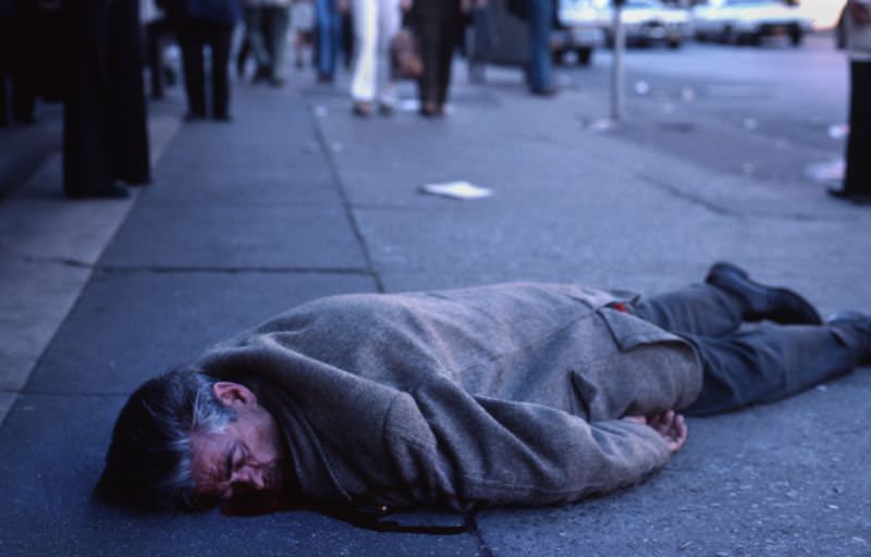 #10 Wounded man, Manhattan, 1978